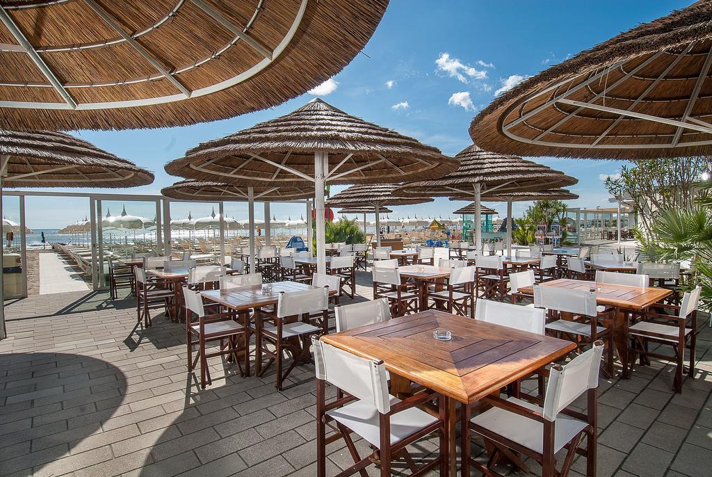 Hotel Byron มิลาโน แมริตทิมา ภายนอก รูปภาพ