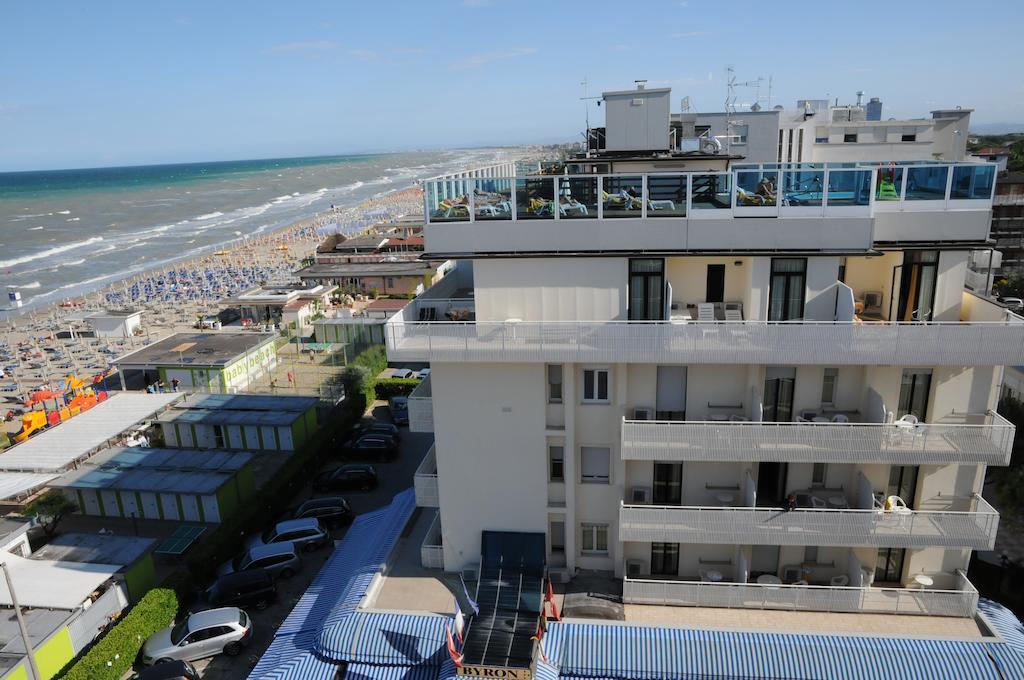 Hotel Byron มิลาโน แมริตทิมา ภายนอก รูปภาพ